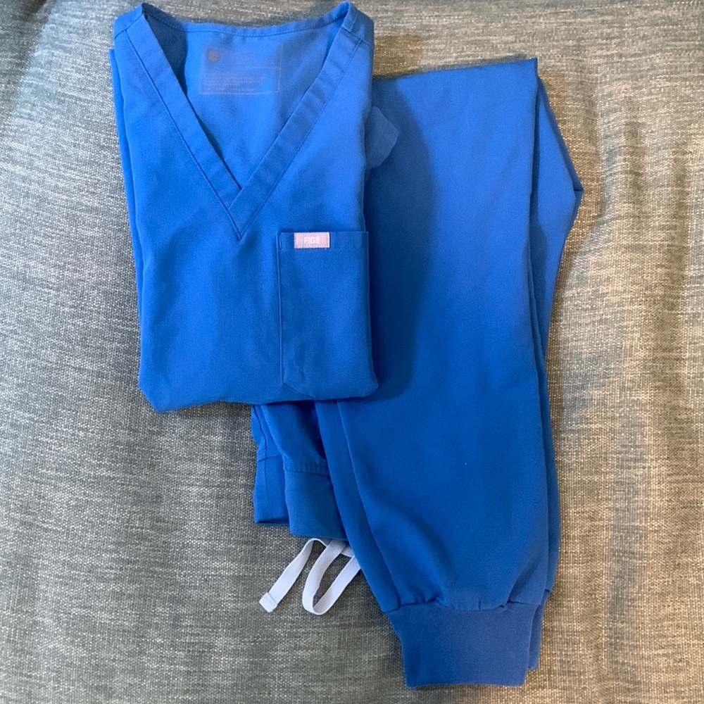 FIGS Royal Blue Catarina Top (S) and Zamora Jogger Pants (SP)
